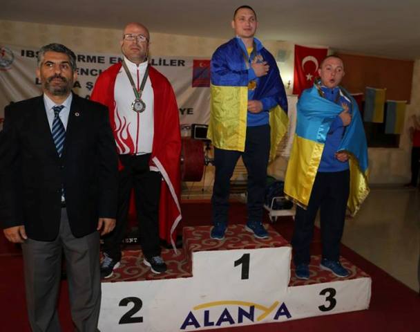 Три рекорди світу і шість золотих медалей привезли з Туреччини слабозорі рівненські спортсмени