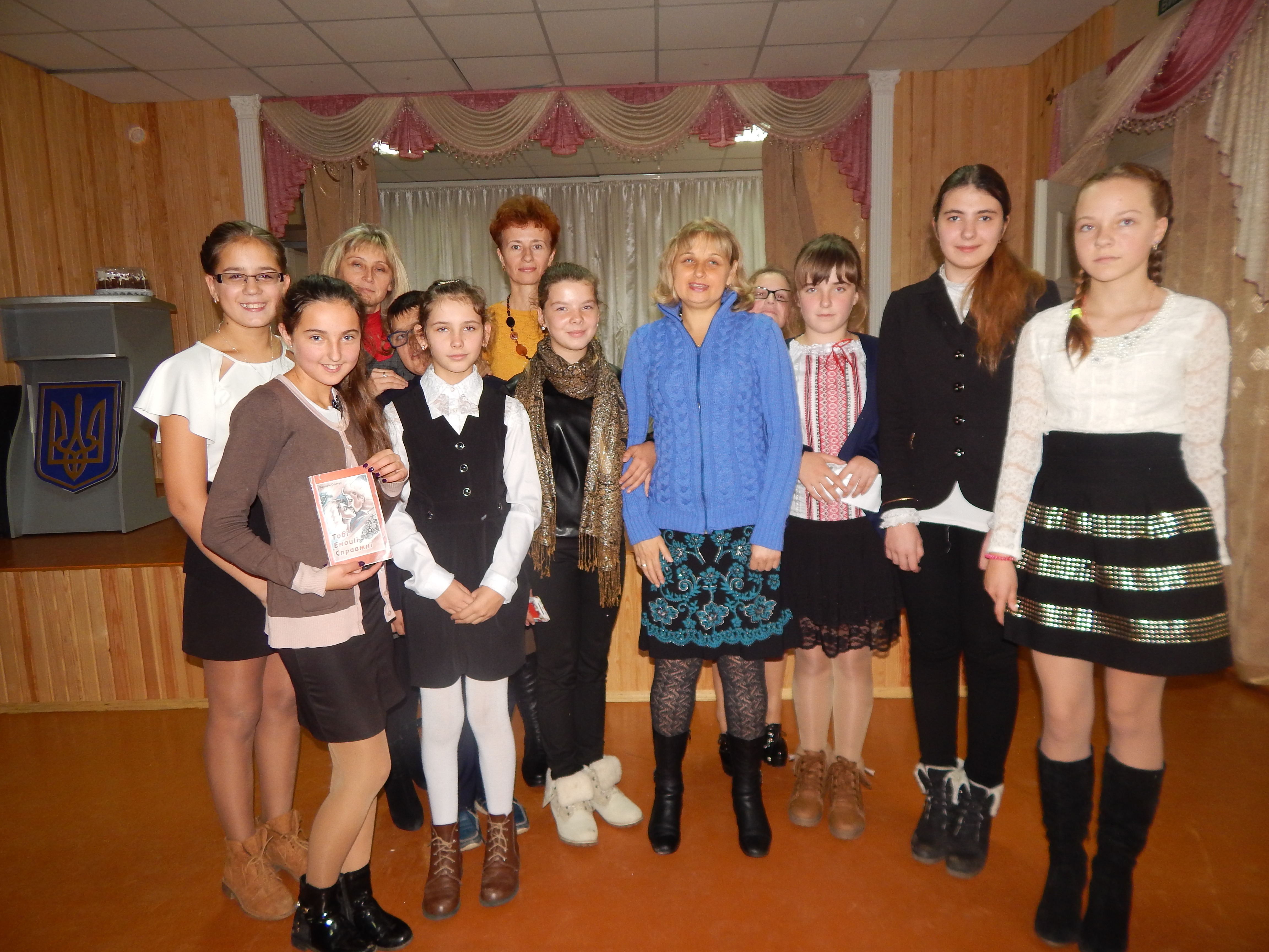 Вихованці школи продекламували вірші Вікторії Самчук